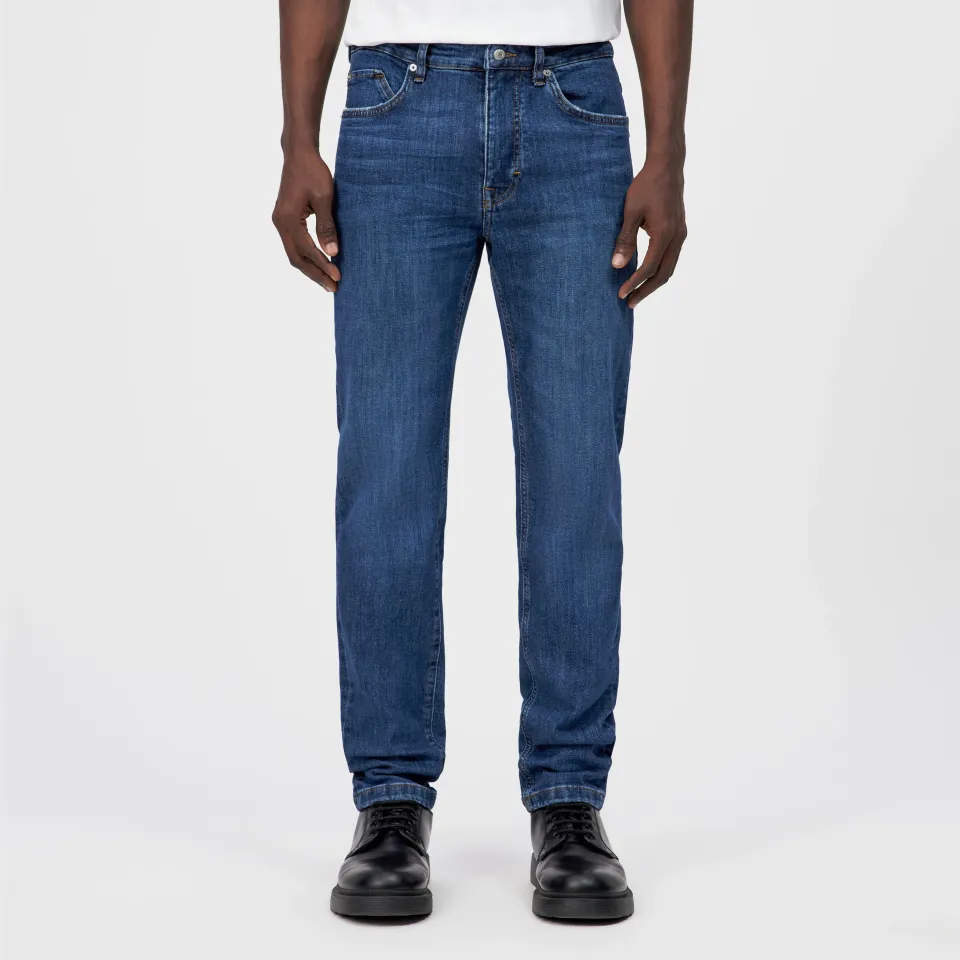 Slim Fit